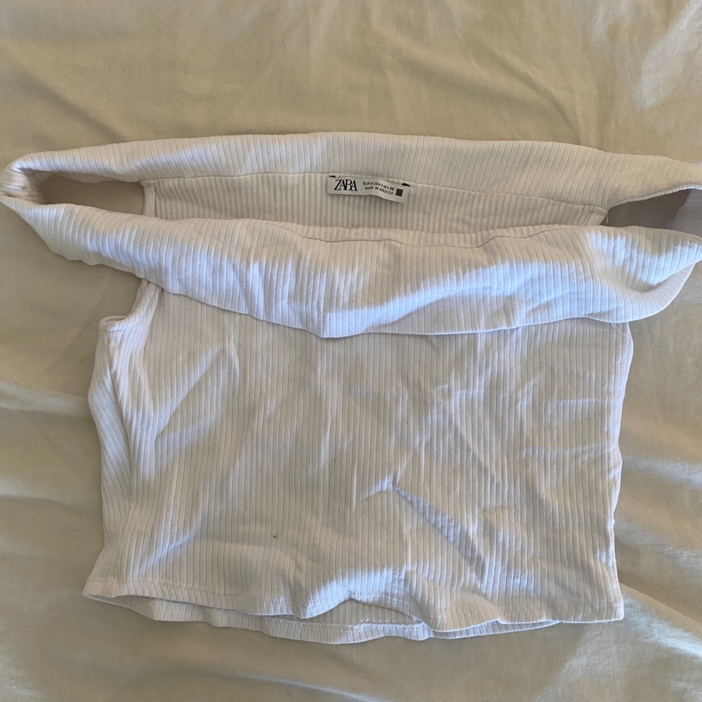 Zara white ribbed off the shoulder crop top. Size S. Great condition.